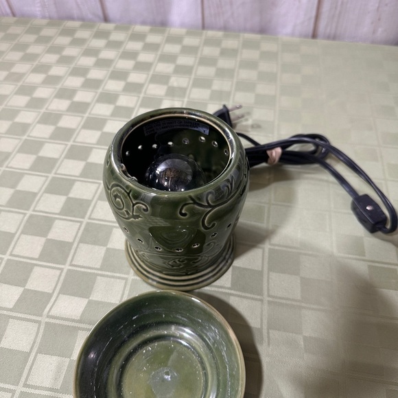 Scentsy Green Candle Holder Accents - Picture 2 of 5